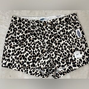Old Navy Women's Leopard Print Chino Shorts Stretch Pockets Mid-Rise size 12